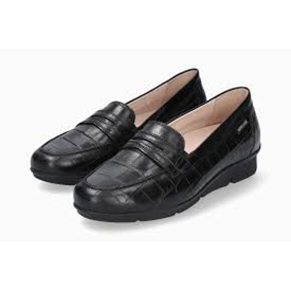 Mephisto Shoes - Mephisto Diva black leather penny loafer moccasin style comfort shoes-Women's 11